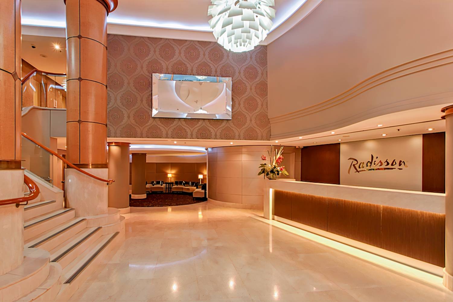 Radisson Hotel & Suites Sydney