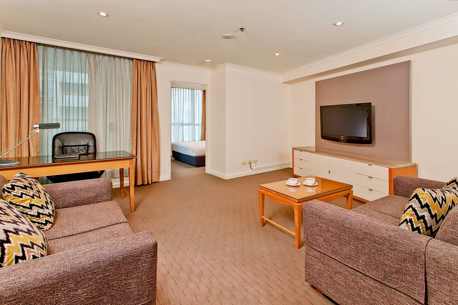 Radisson Hotel & Suites Sydney