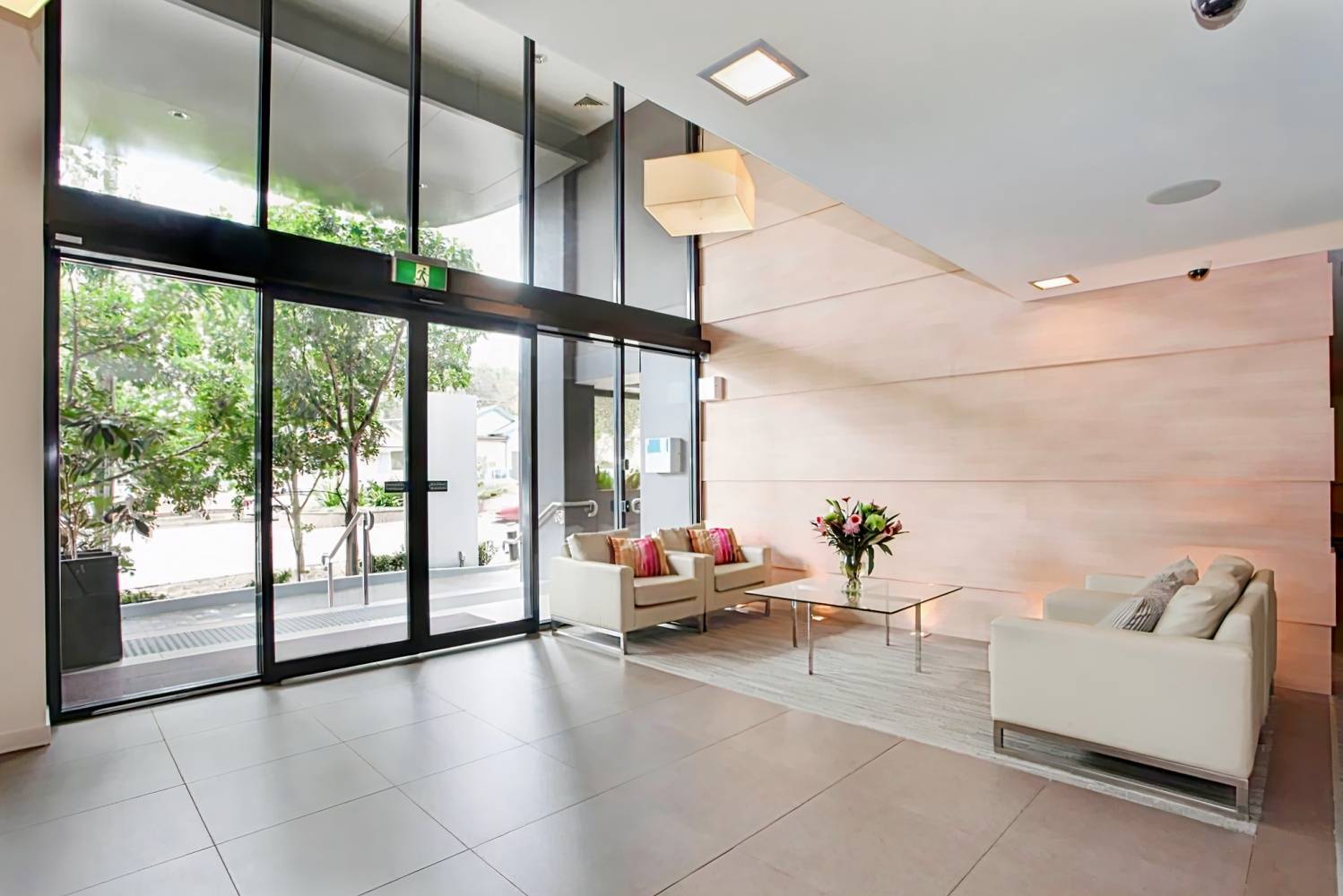 Quest Serviced Apartments Mascot