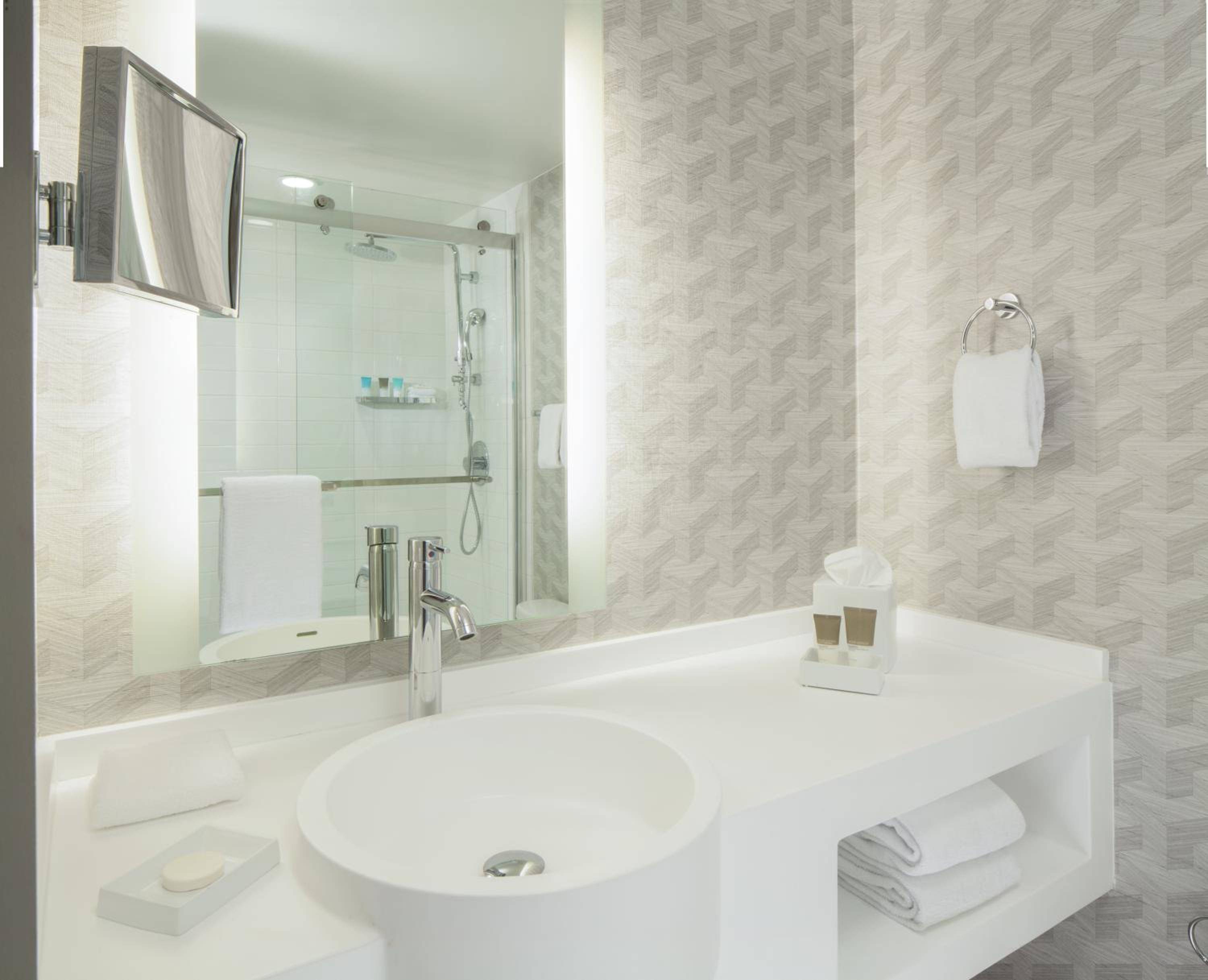 Hyatt Regency Los Angeles International Airport