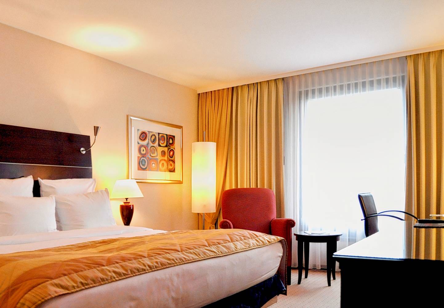 stays by friends Bochum