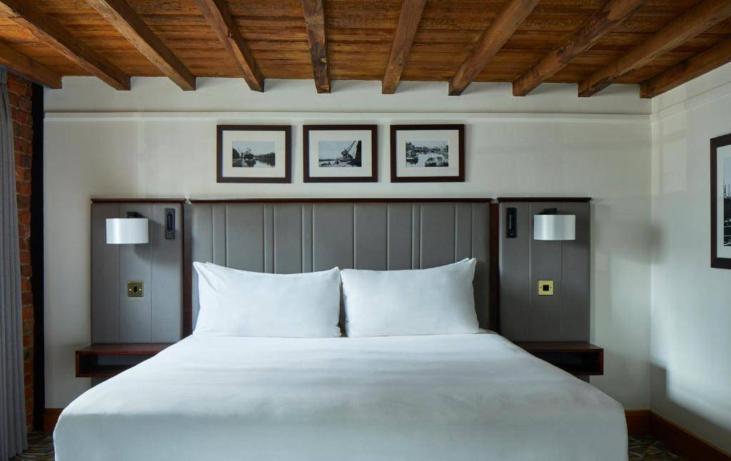 Manchester Marriott Victoria & Albert Hotel