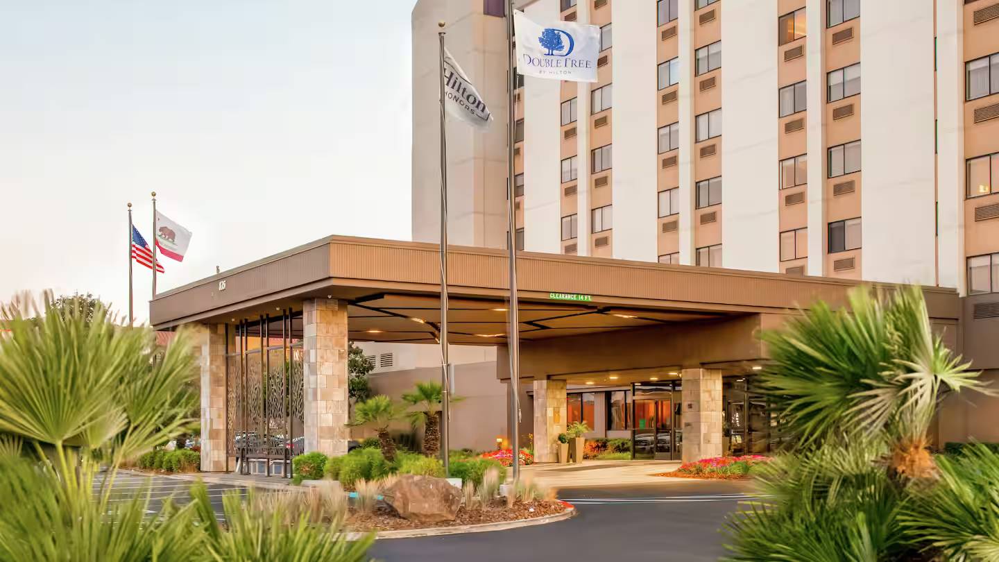 DoubleTree by Hilton San Francisco Airport