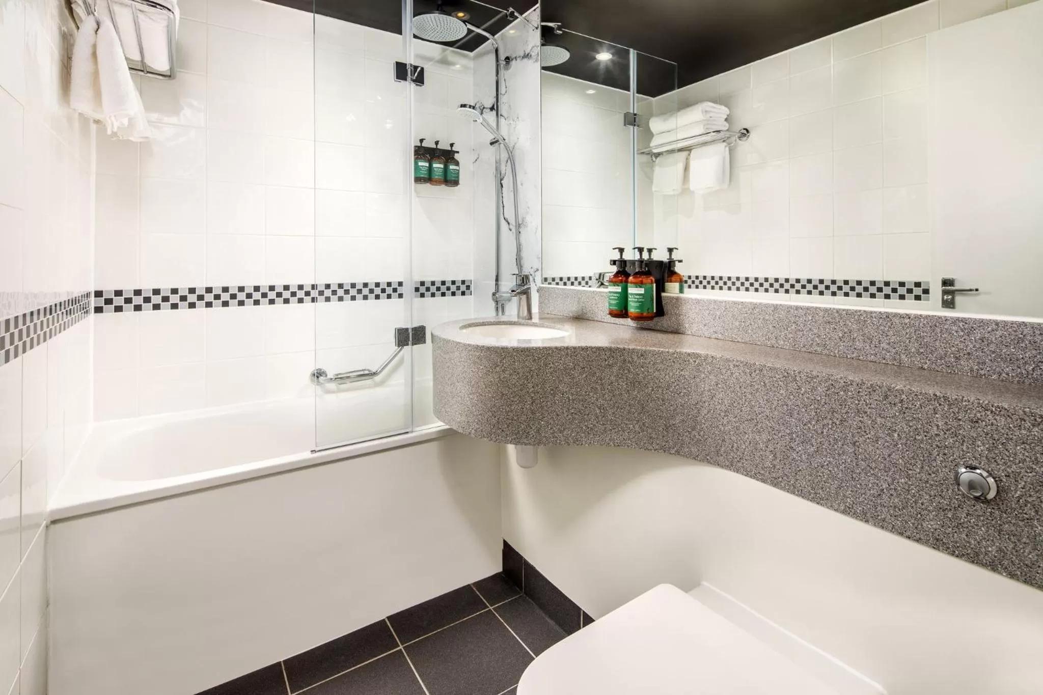 Crowne Plaza Manchester Airport, an IHG Hotel