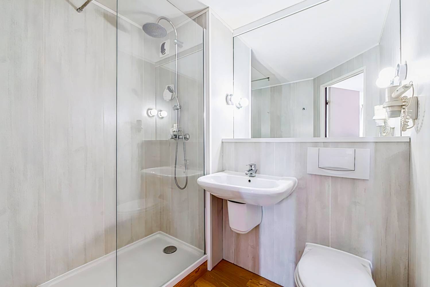 Comfort Hotel Evreux