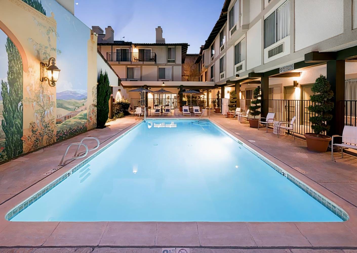 DoubleTree by Hilton Hotel Campbell - Pruneyard Plaza