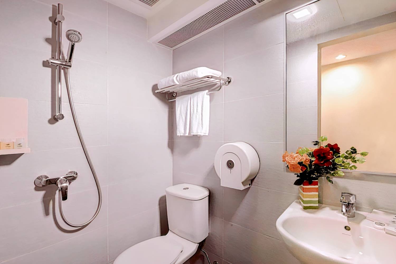 Sandpiper Hotel Singapore