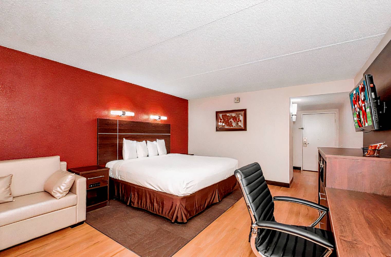 Red Roof Plus & Suites Knoxville West - Cedar Bluff