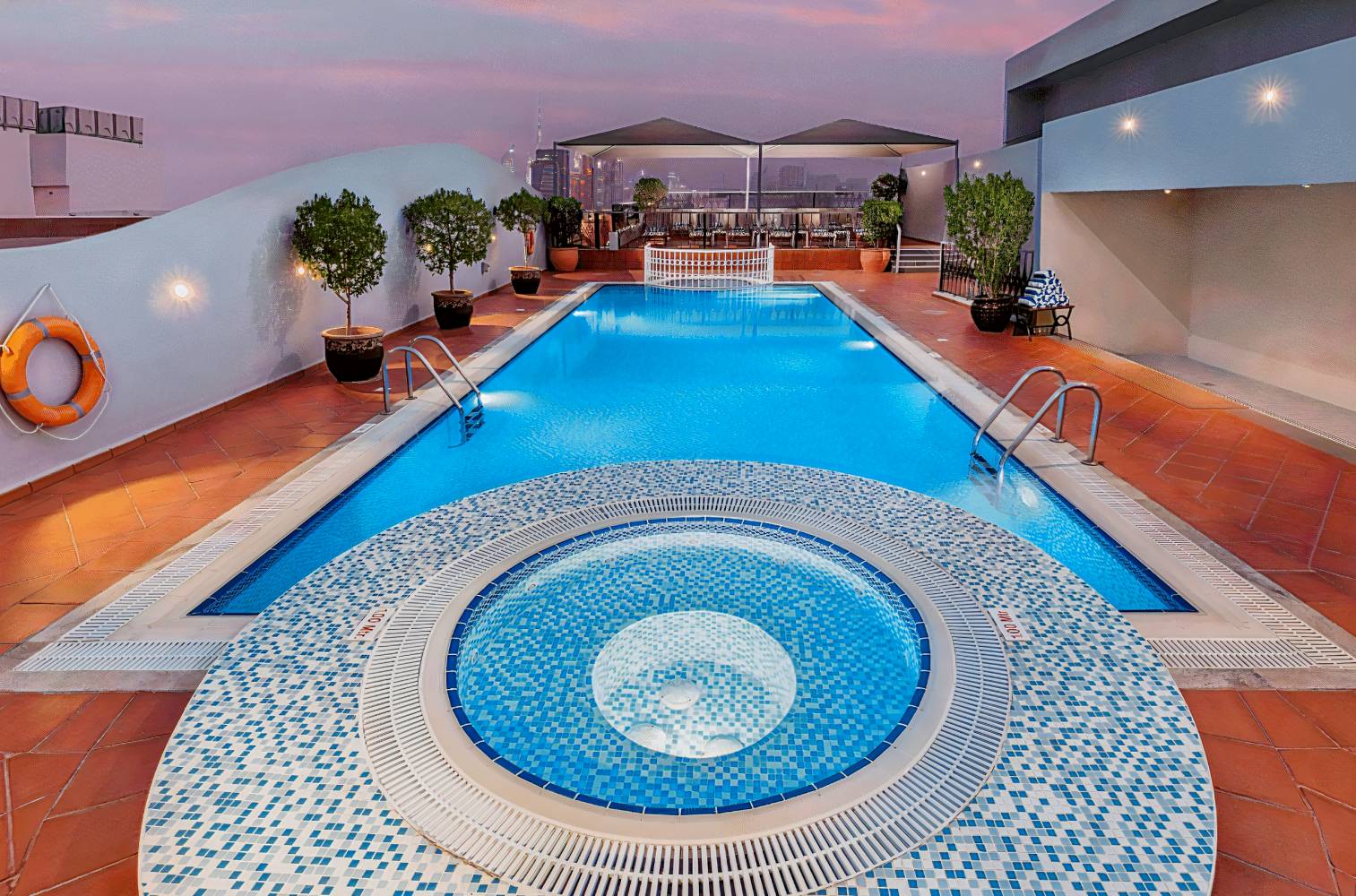 Savoy Crest Hotel Apartments