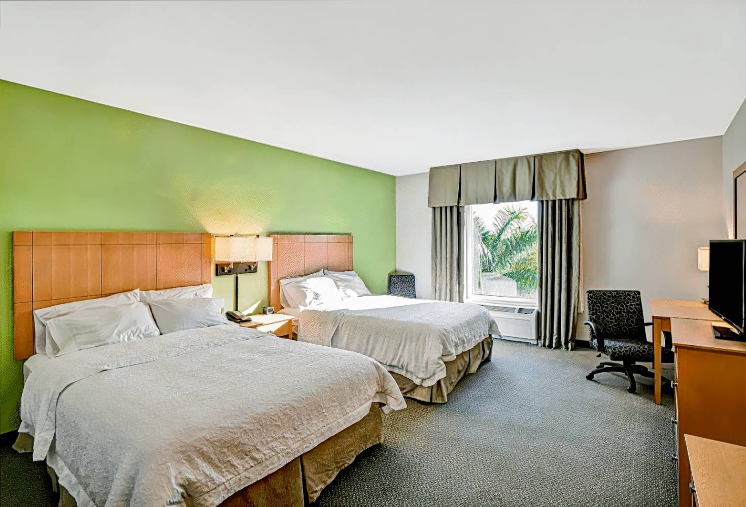 Hampton Inn & Suites Sarasota / Bradenton-Airport