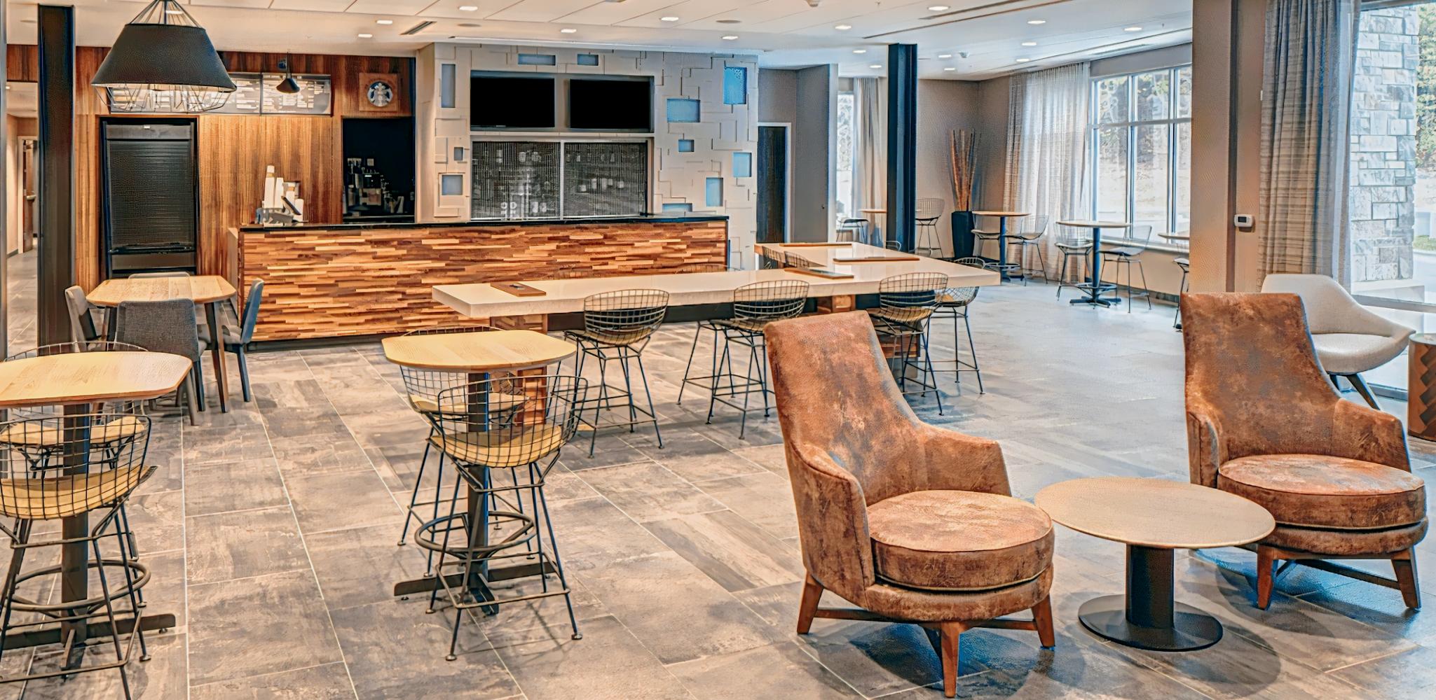 Courtyard by Marriott Appleton Riverfront