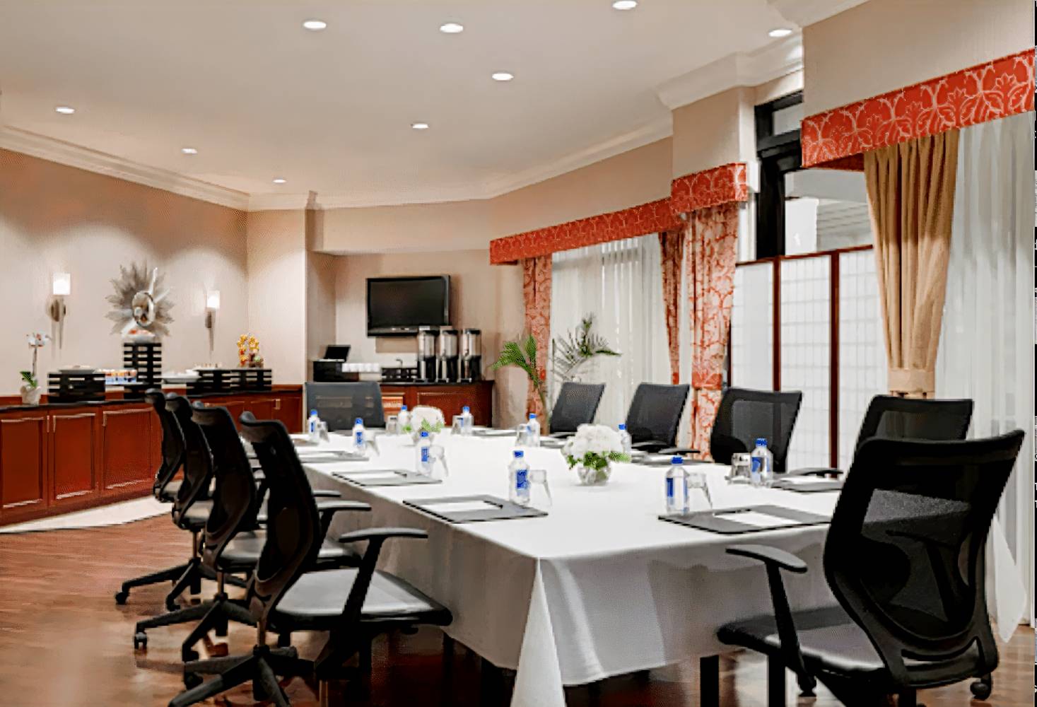 Hilton Arlington, VA