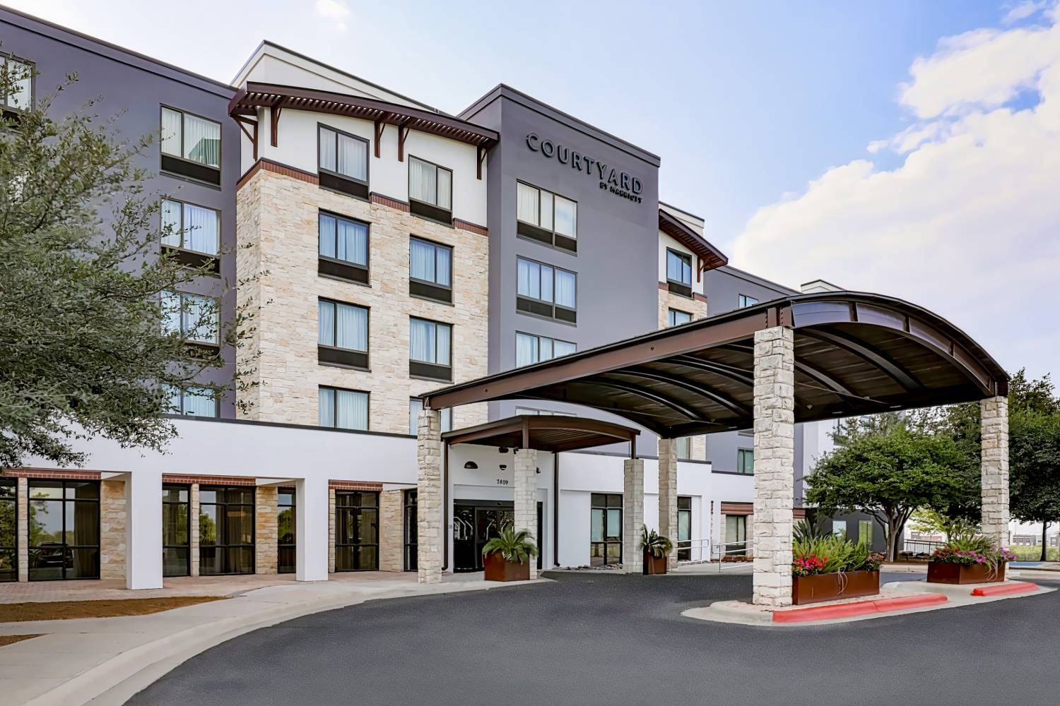 Courtyard by Marriott Austin Airport