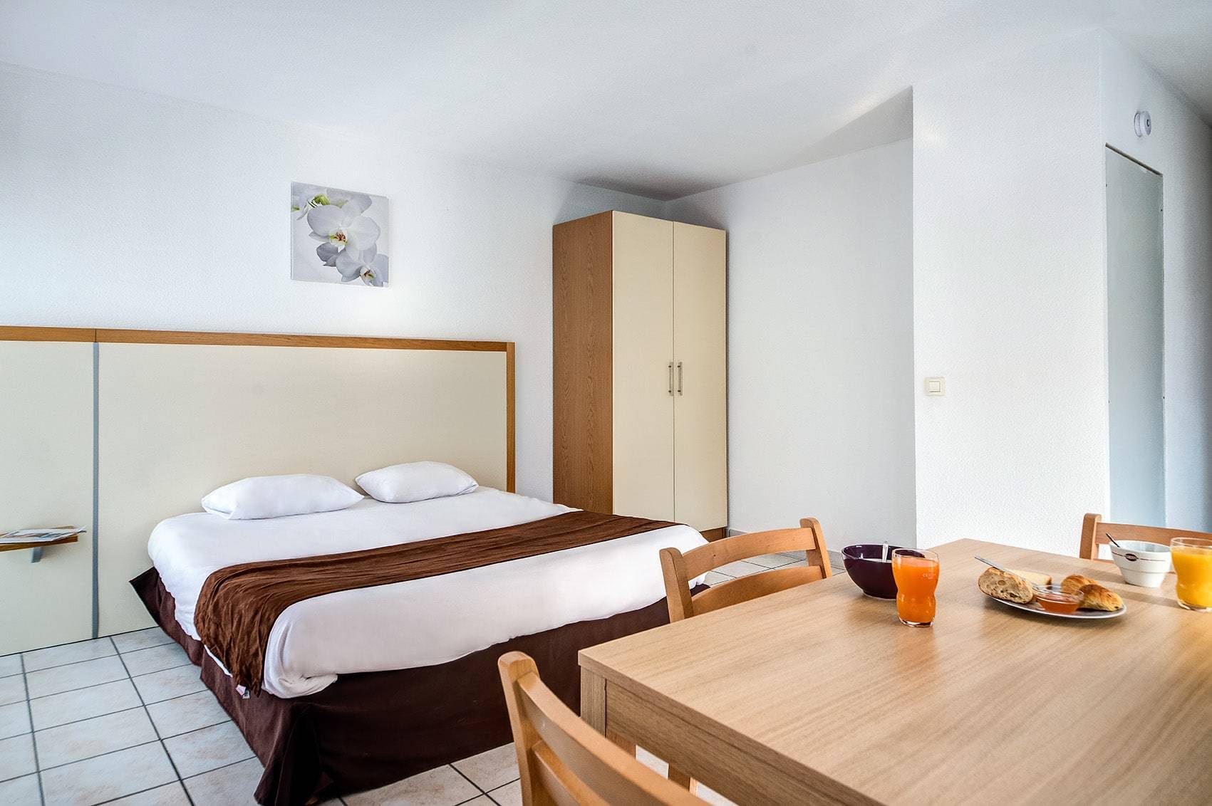 Zénitude Hôtel Divonne-les-Bains La Versoix