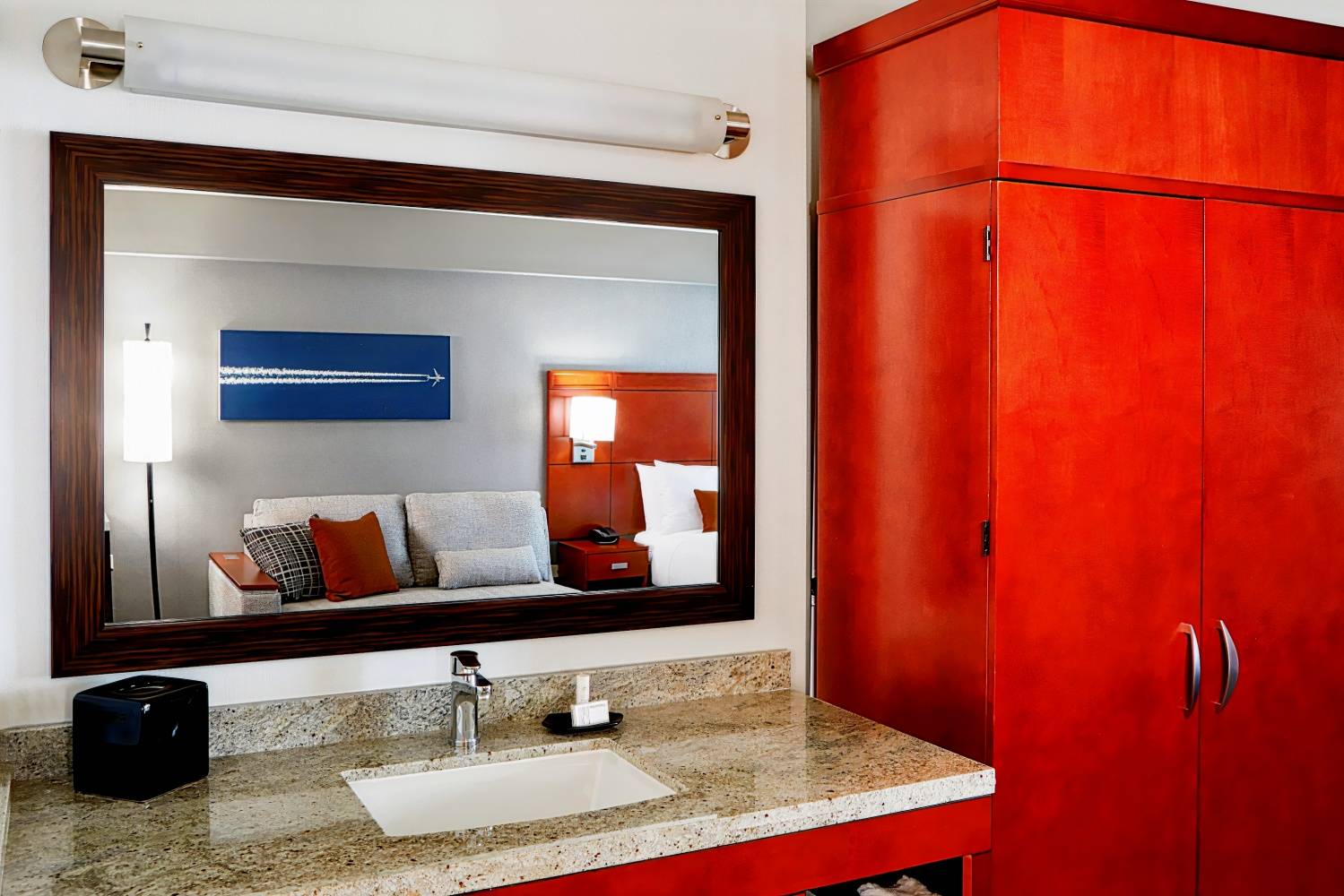 Courtyard by Marriott Los Angeles LAX/Century Boulevard