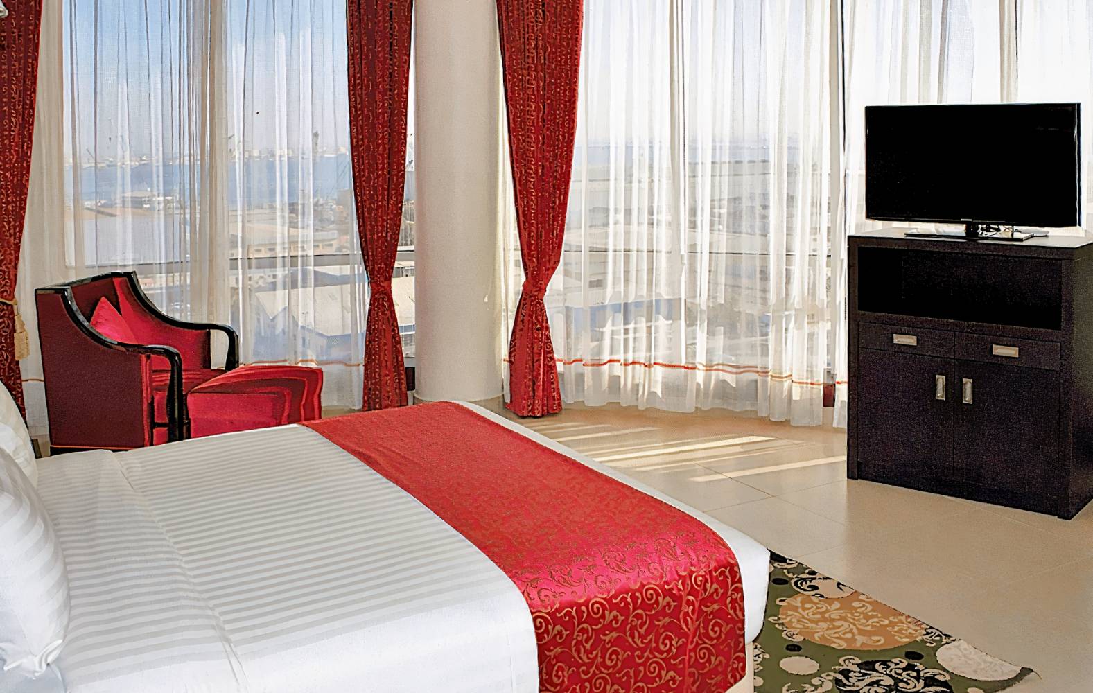 Royal Phoenica Hotel