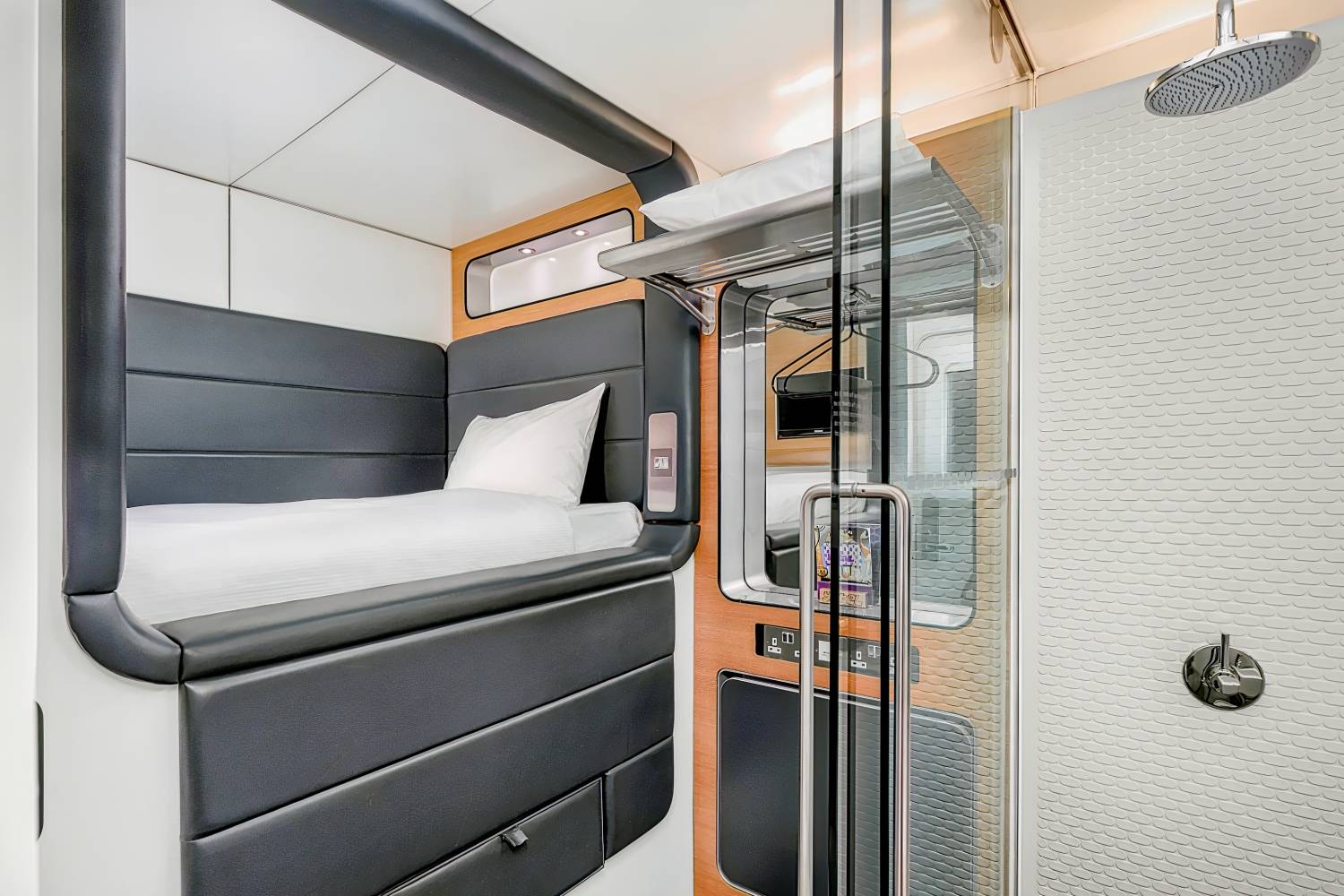 YOTELAIR London Gatwick Airport