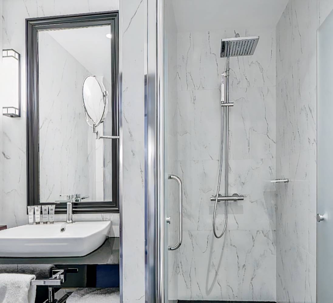 Maison Astor Paris, Curio Collection by Hilton