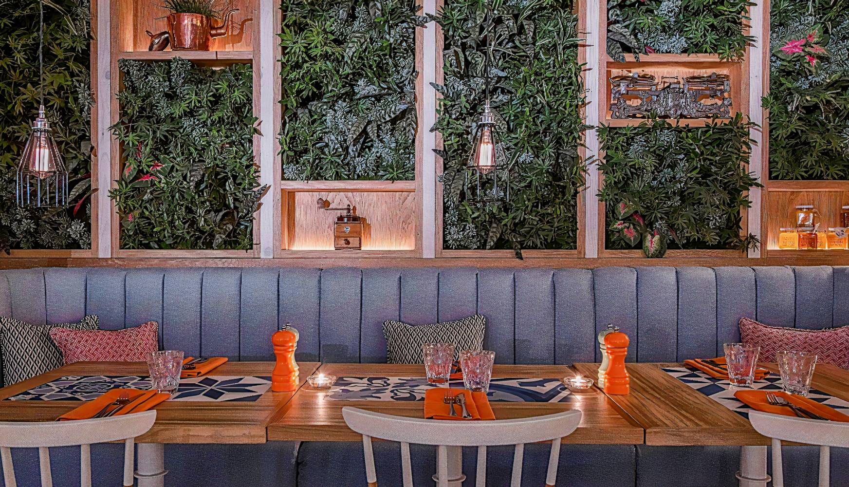 Lincoln Plaza London, Curio Collection by Hilton