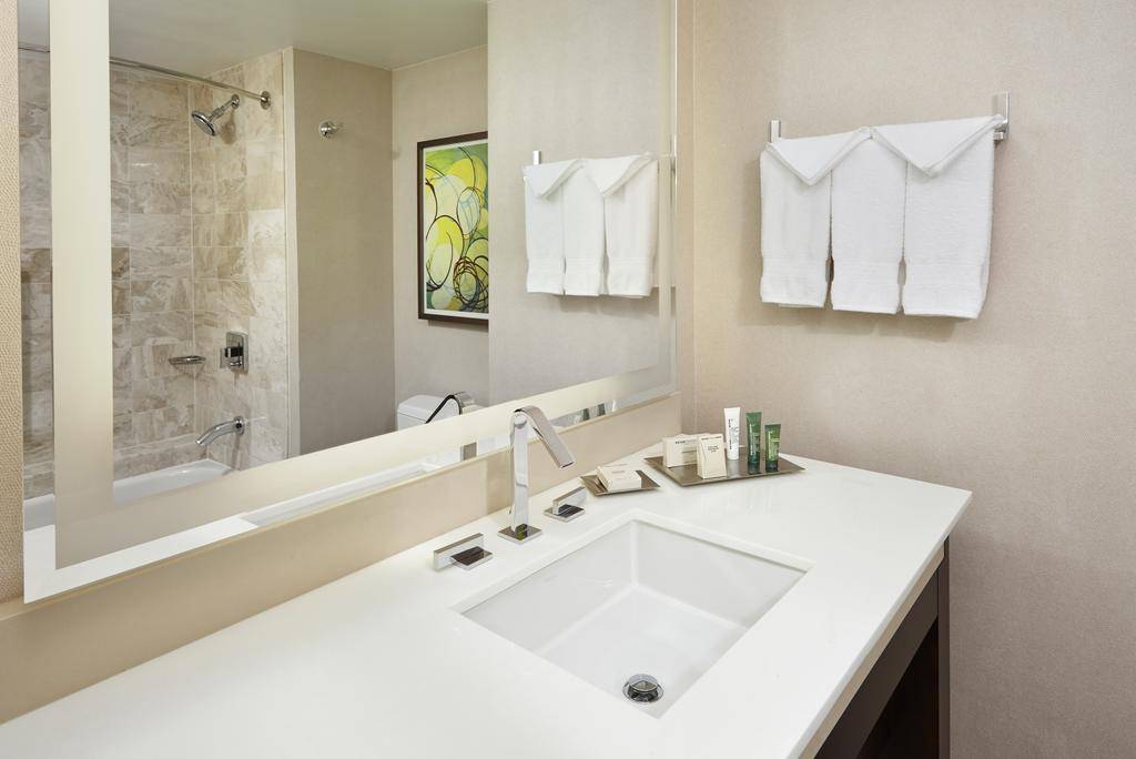 Hilton Alexandria Old Town