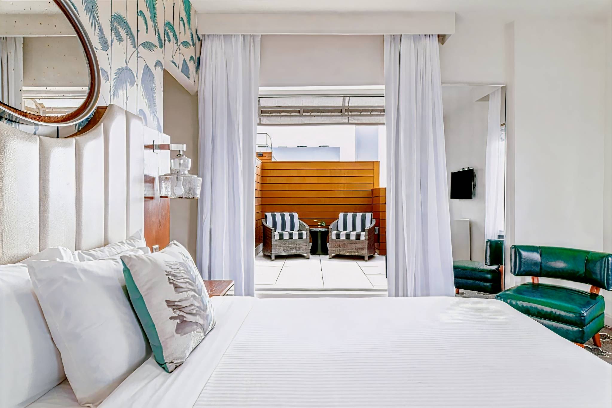 Winter Haven, Autograph Collection