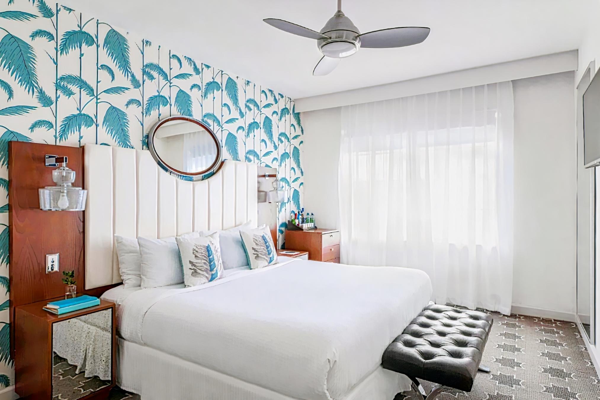 Winter Haven, Autograph Collection