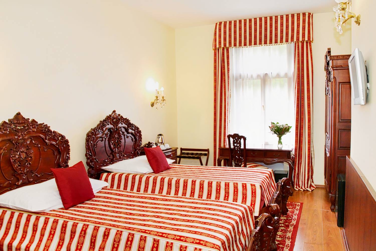 King Charles Boutique Hotel