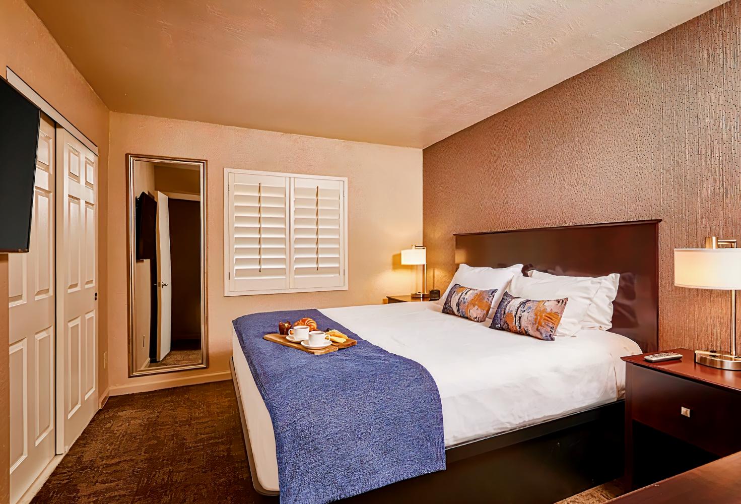 The Scottsdale Plaza Resort & Villas