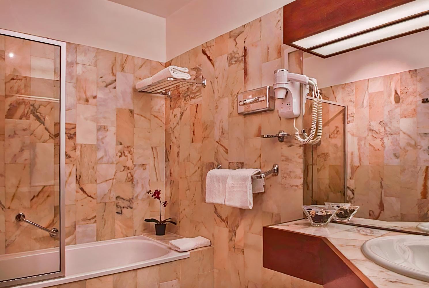 Abaca Messidor by Happyculture