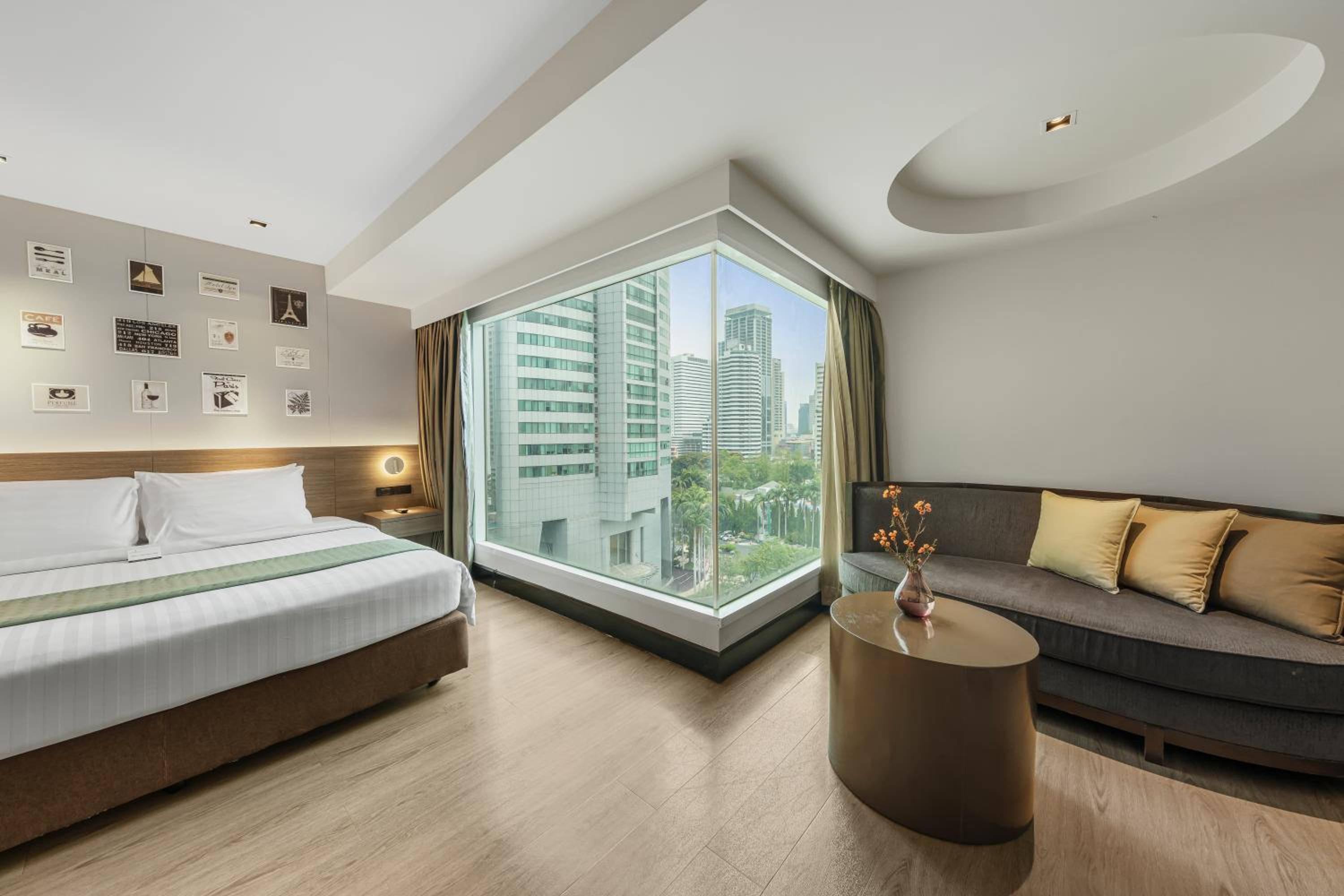 Golden Tulip Mandison Suites