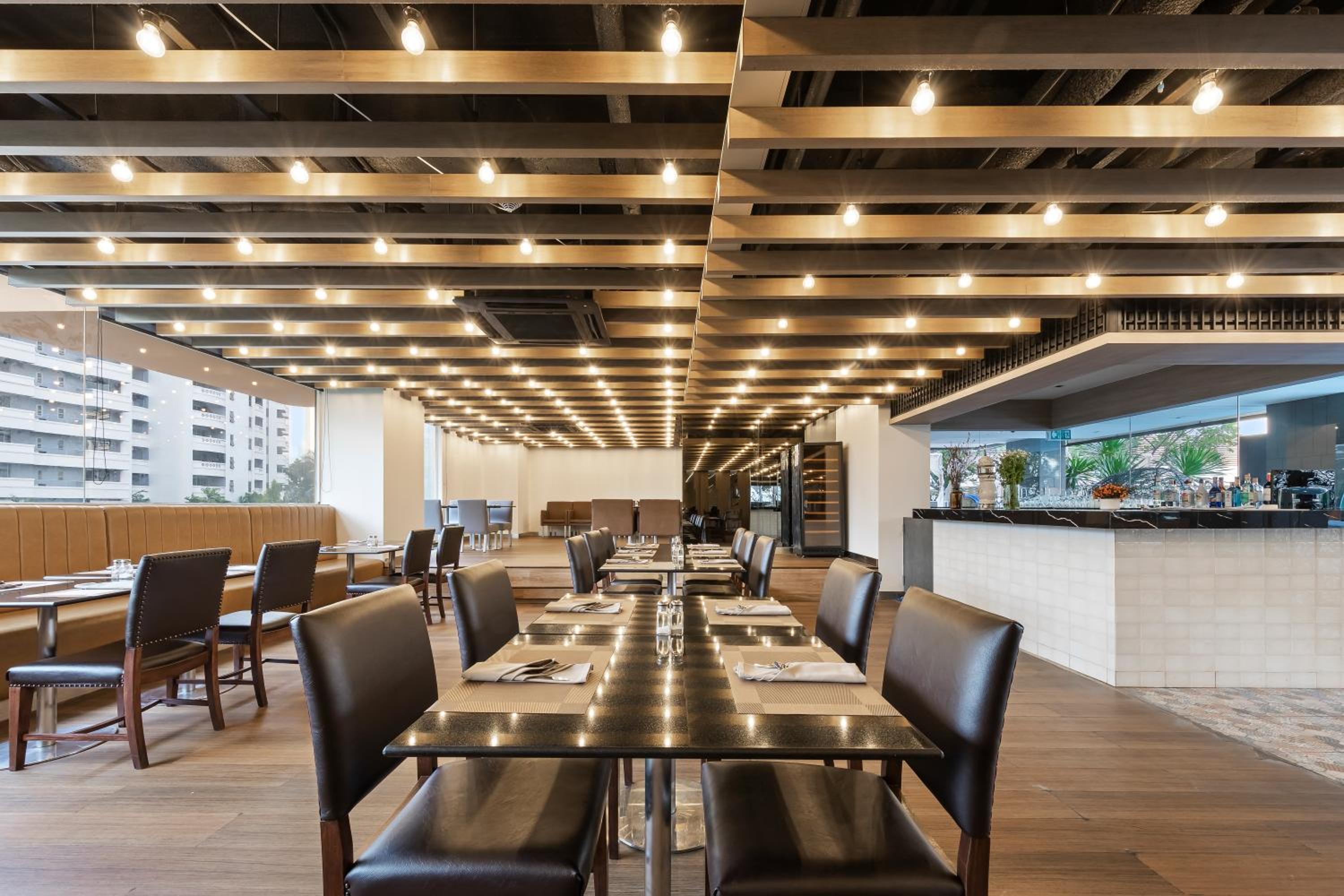 Golden Tulip Mandison Suites