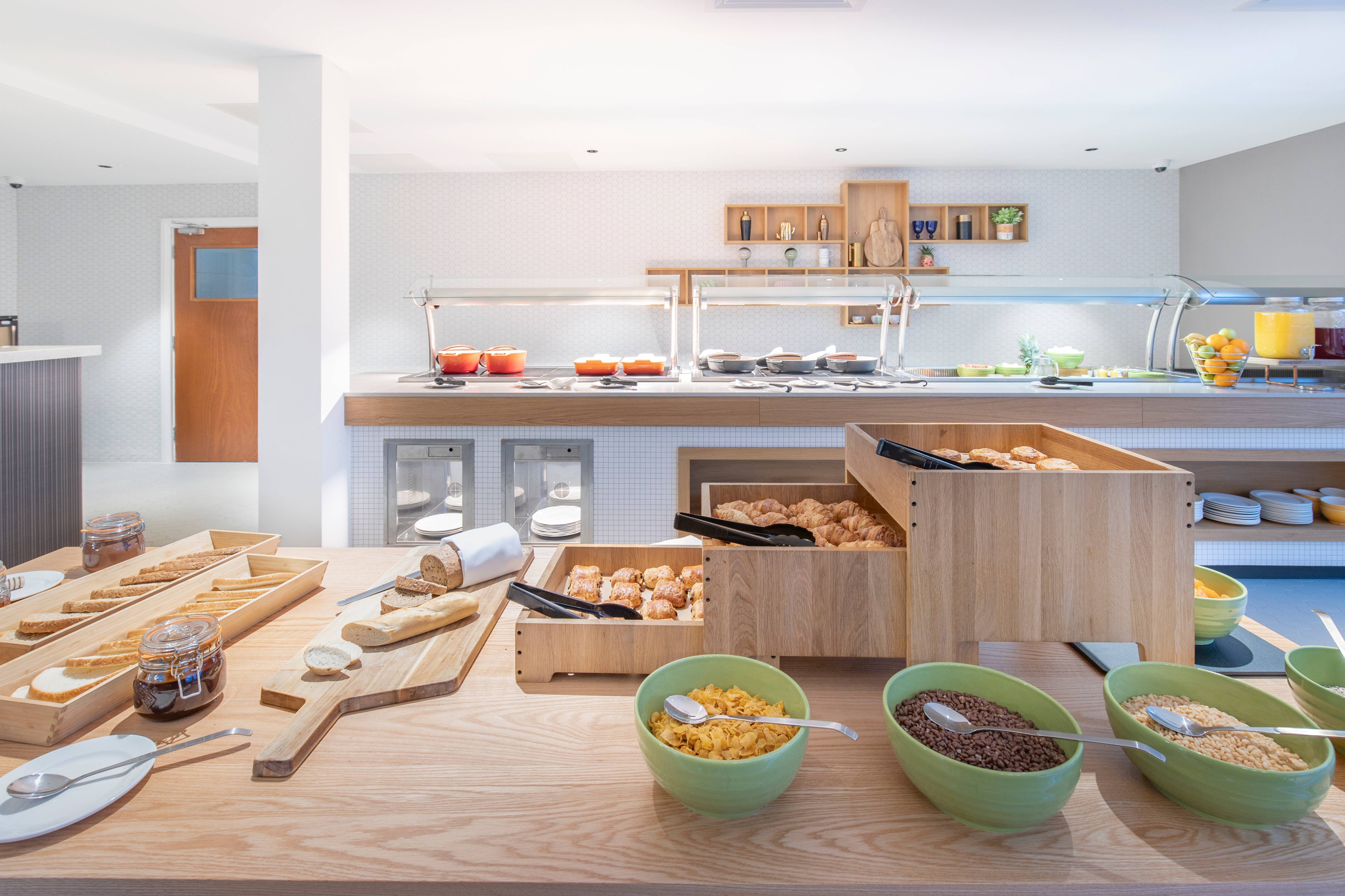 Holiday Inn Bristol Airport by IHG