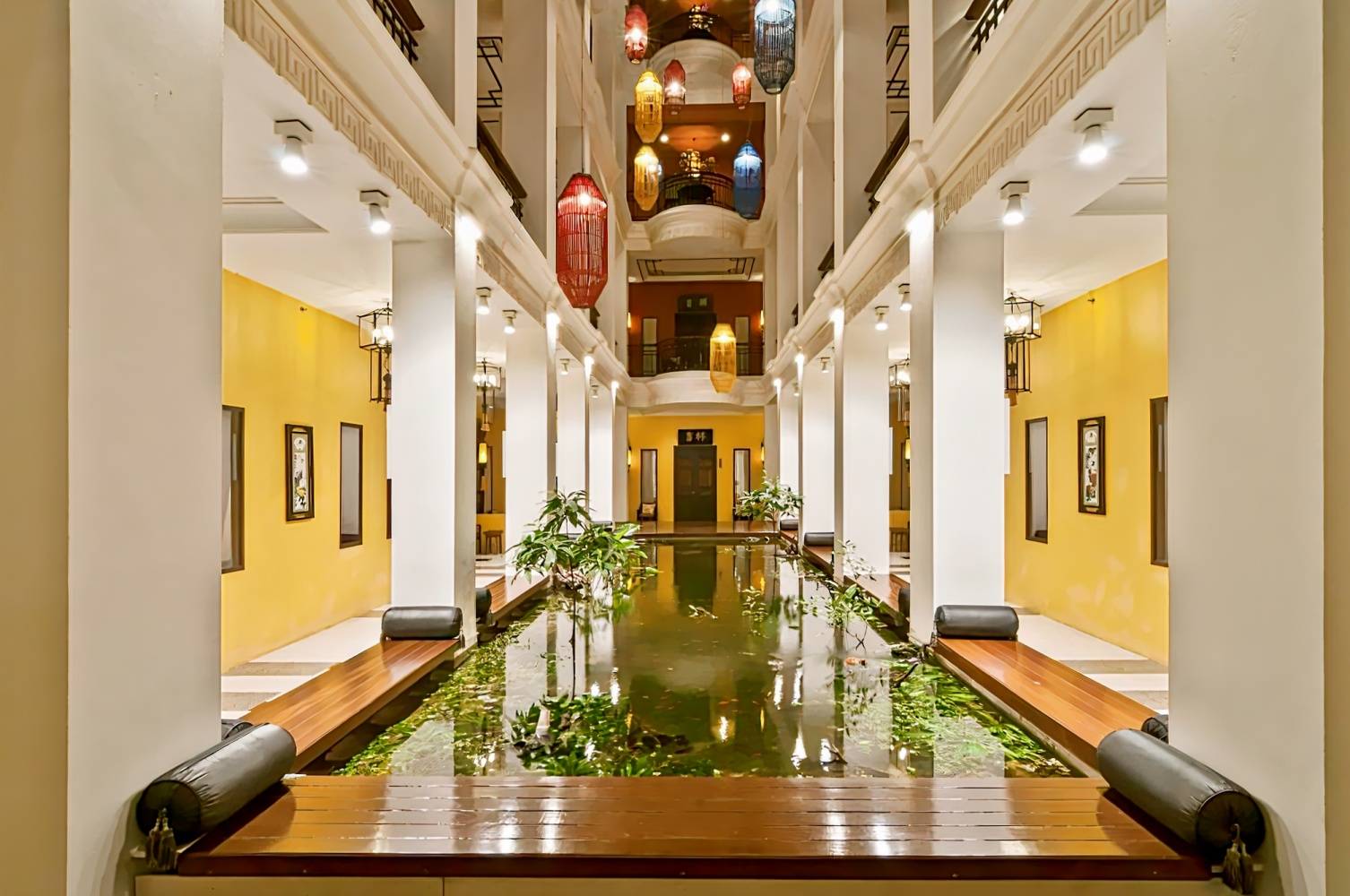 Shanghai Mansion Bangkok Hotel