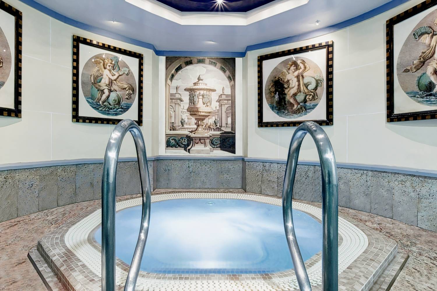 Leonardo Royal Hotel London City