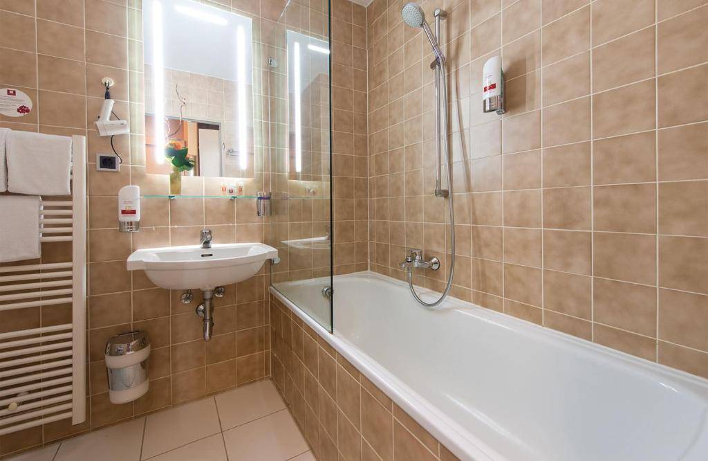 Leonardo Hotel & Residenz München