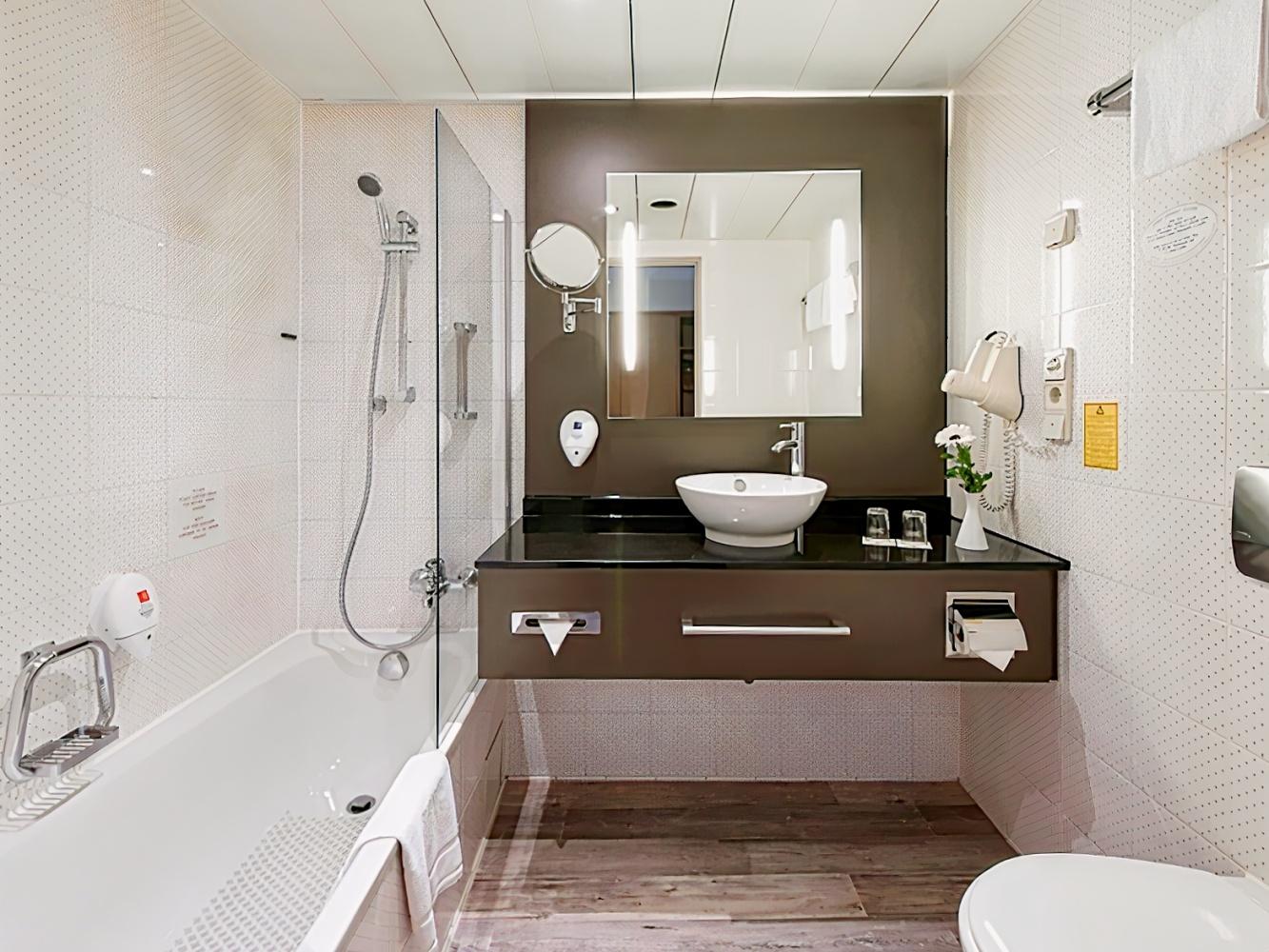 Leonardo Hotel Karlsruhe