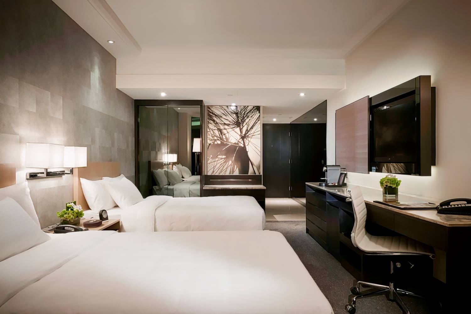 Gateway Hotel, Hong Kong