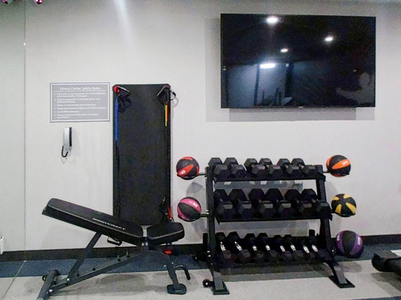 GLo Best Western Brooklyn NYC