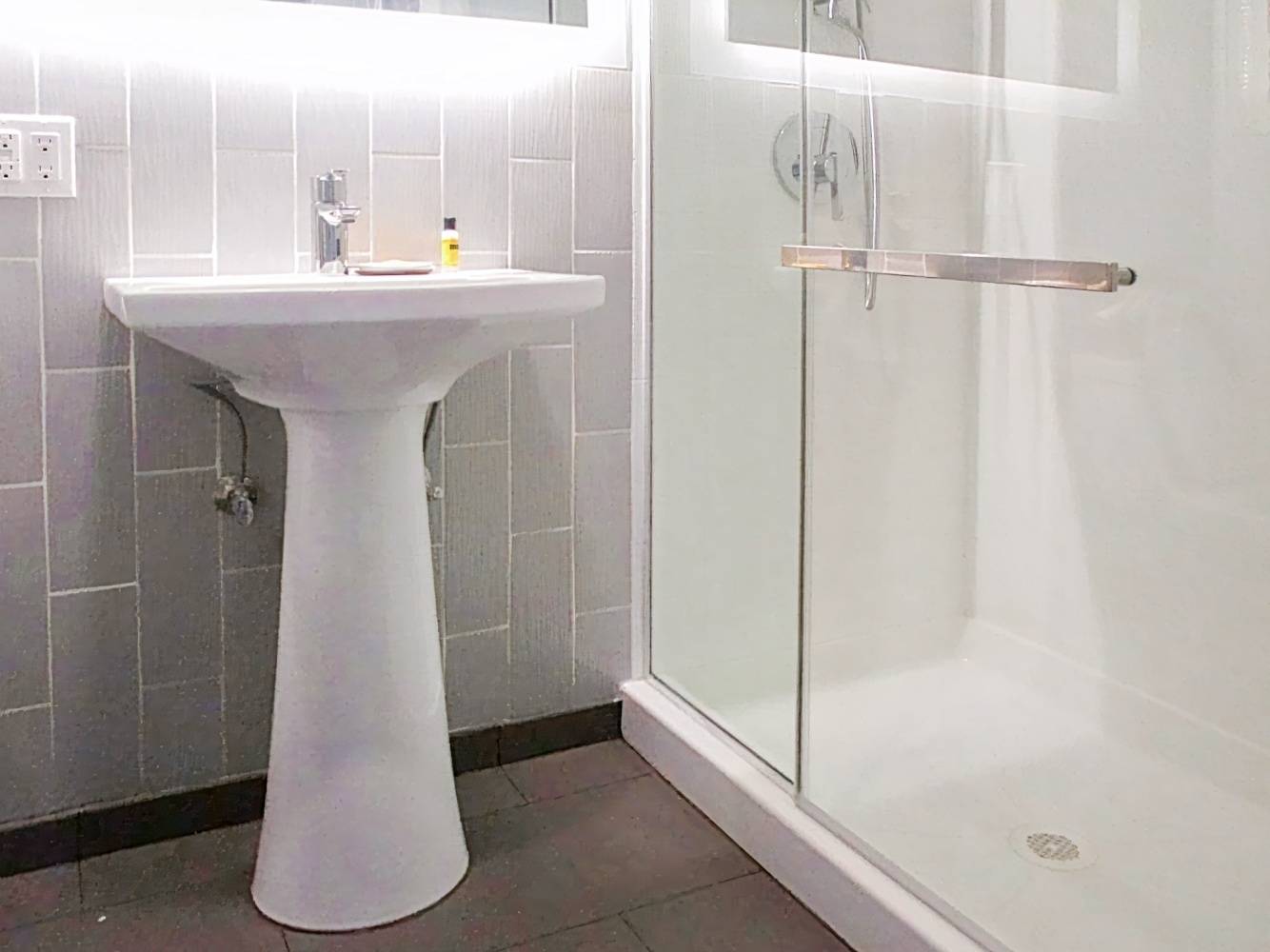 GLo Best Western Brooklyn NYC