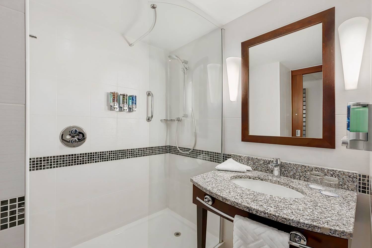 Hampton by Hilton Luton Airport