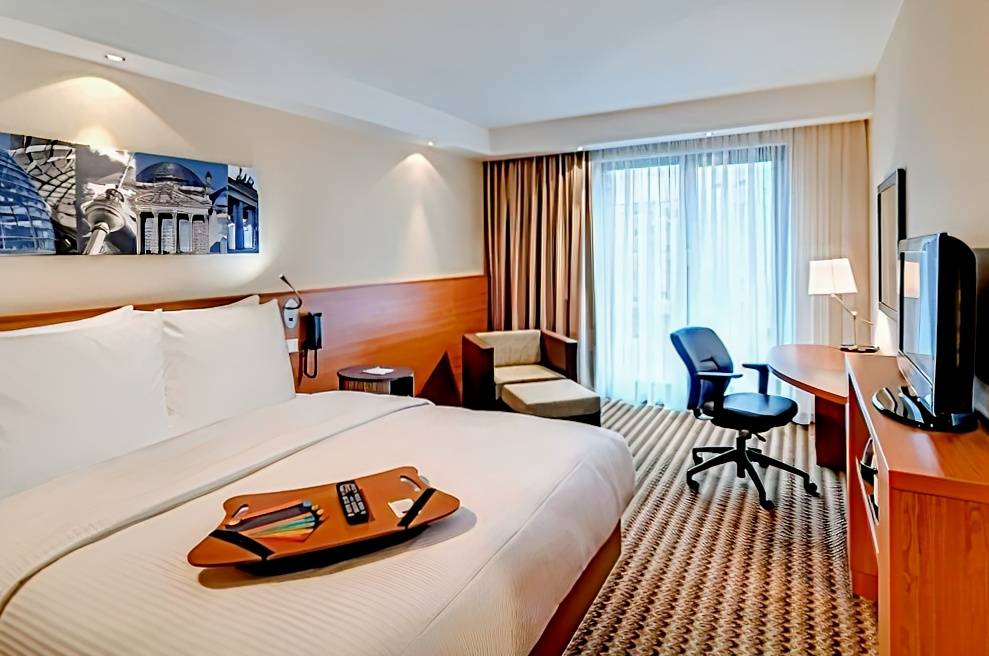 Hampton by Hilton Luton Airport