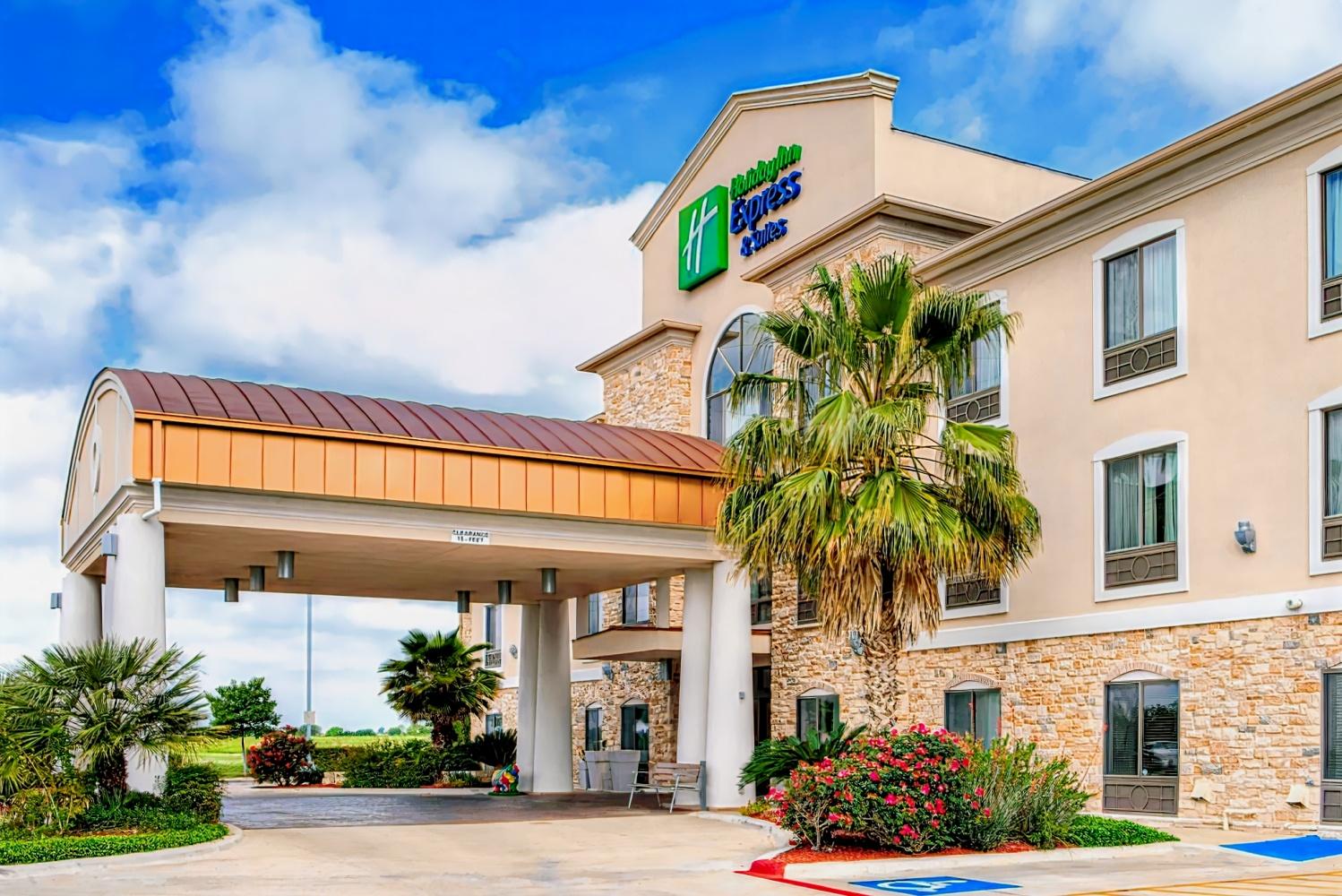 Holiday Inn Express & Suites Austin NE - Hutto
