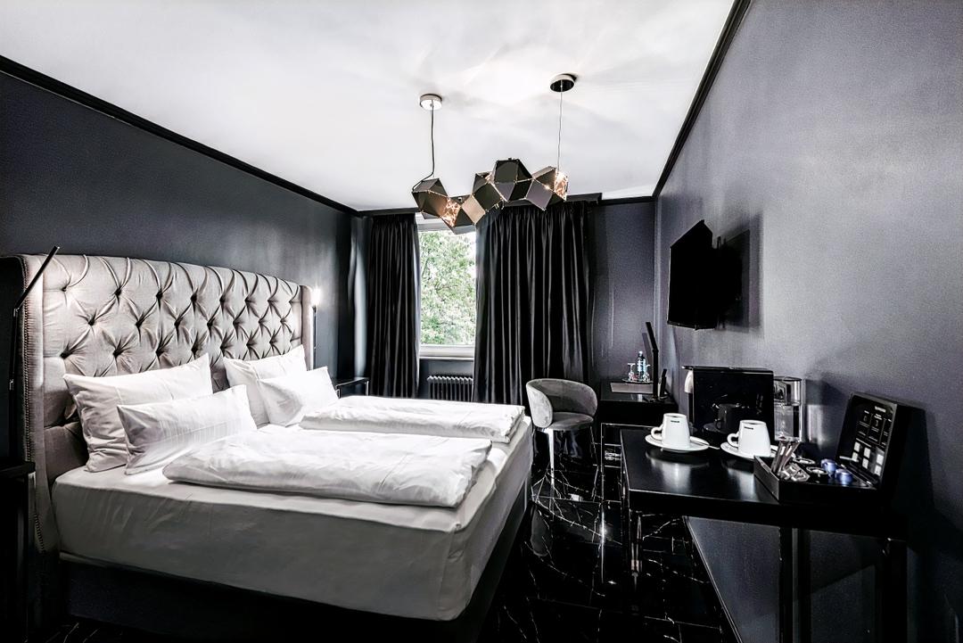 Hotel Belmont Classic