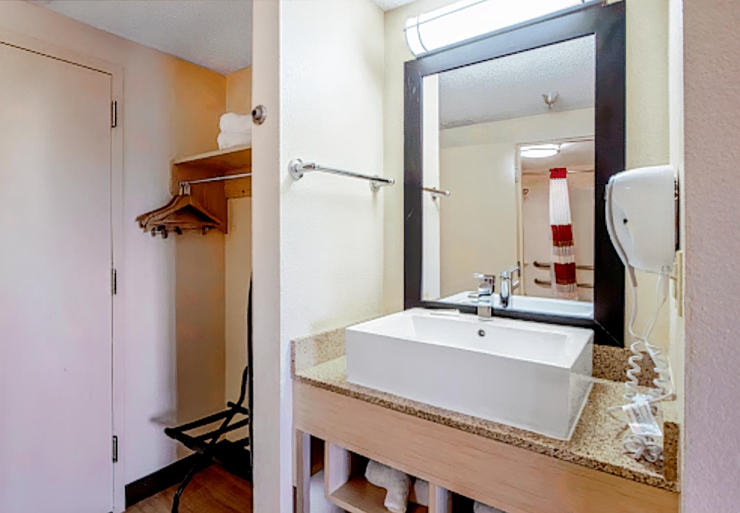 Red Roof PLUS+ Miami Airport