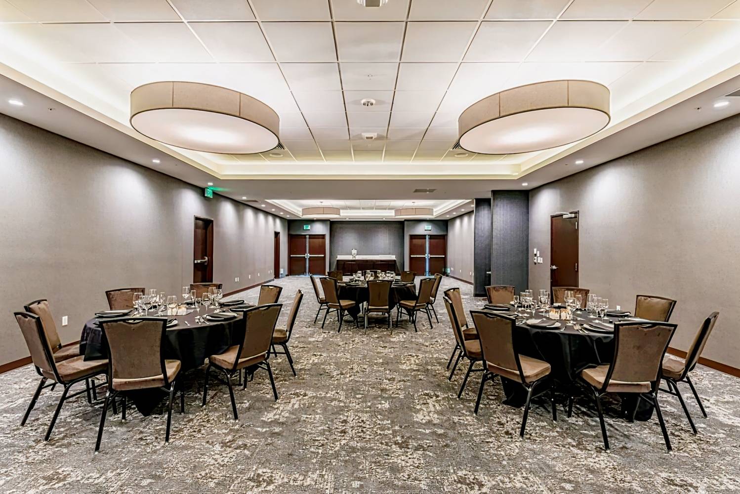 Holiday Inn & Suites Silicon Valley - Milpitas, an IHG Hotel