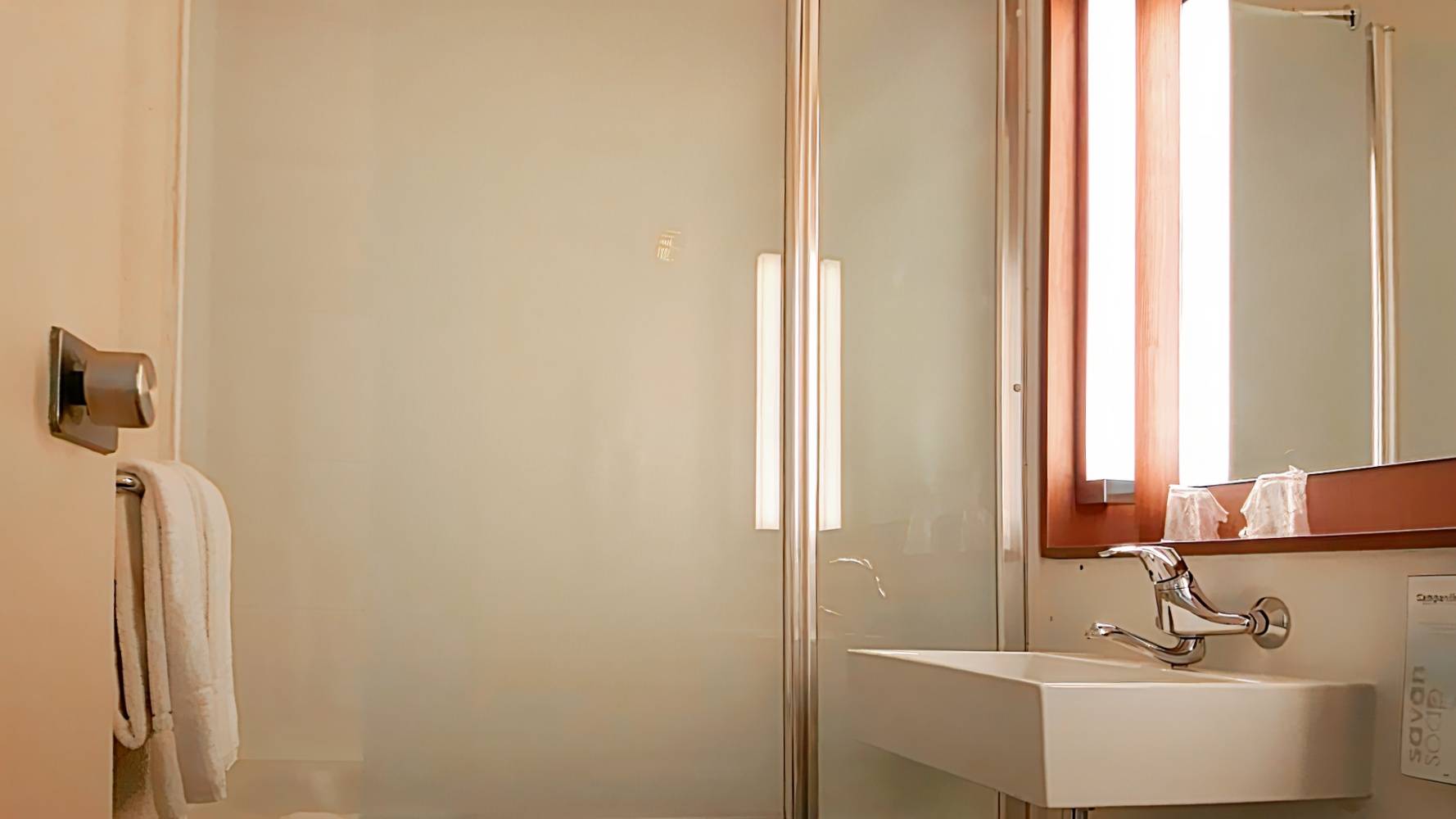 Campanile Montluçon - Saint-Victor