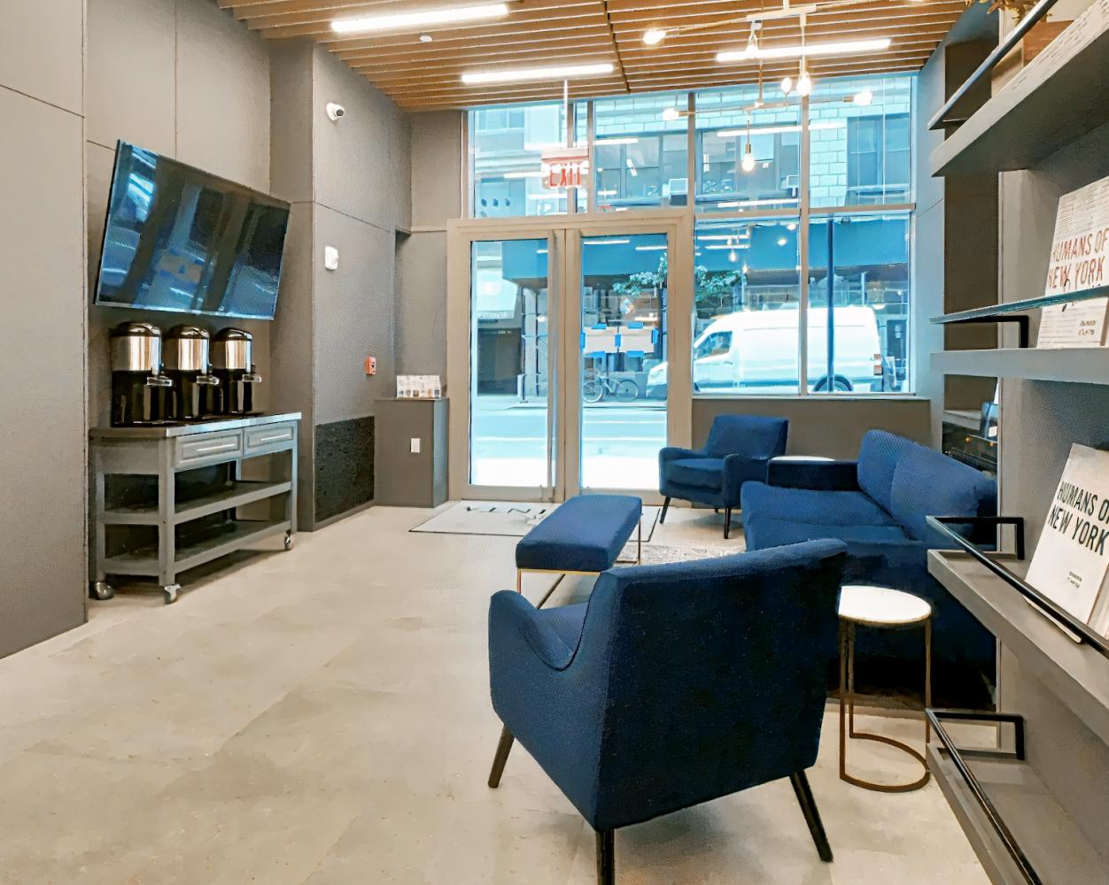 La Quinta Inn & Suites by Wyndham Times Square South