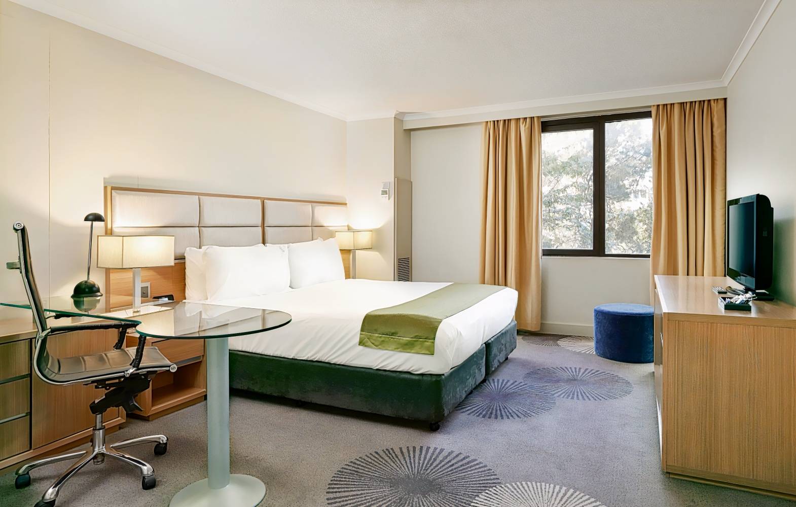 Holiday Inn Parramatta, an IHG Hotel