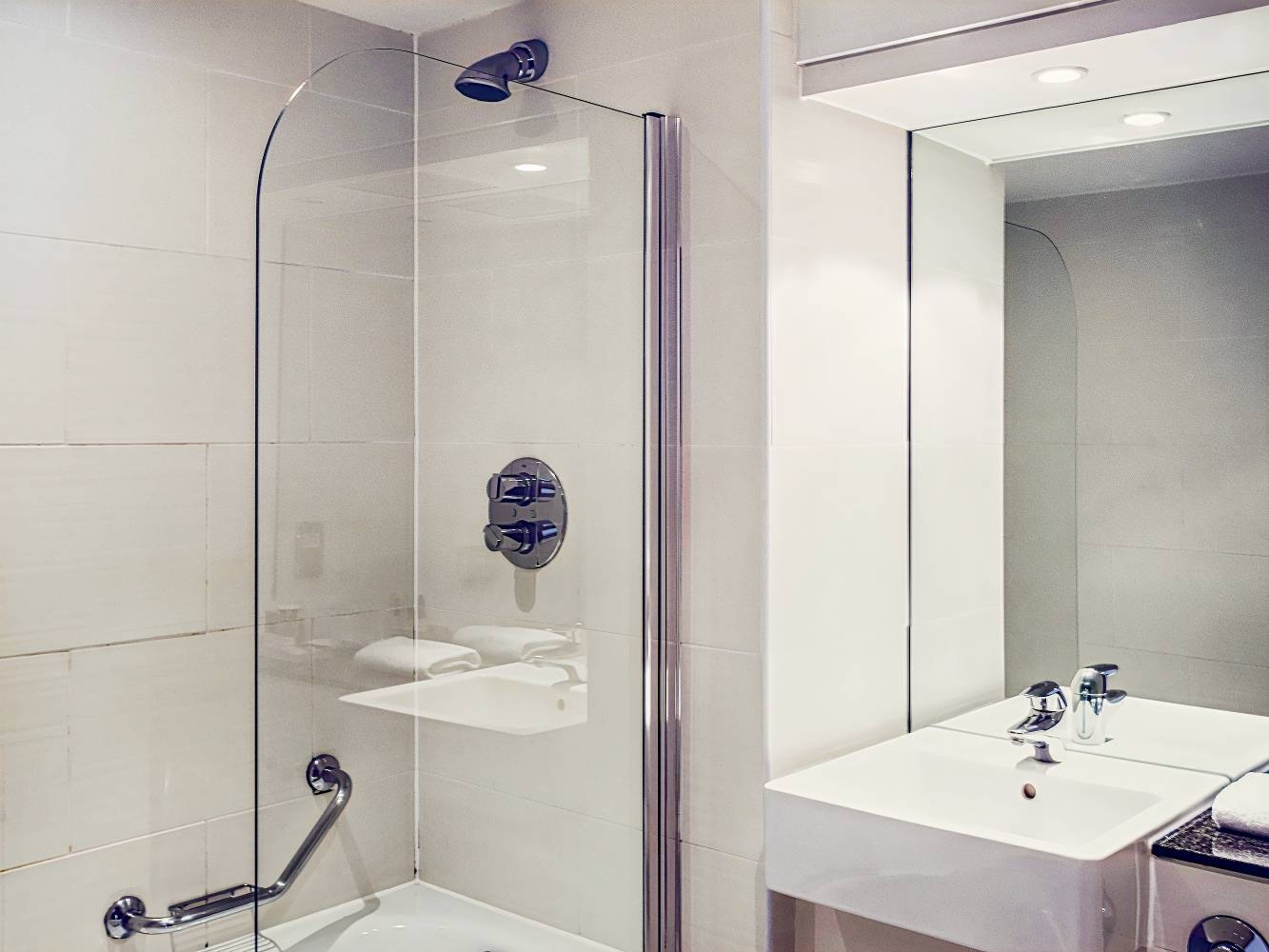 Mercure Warwickshire Walton Hall Hotel & Spa