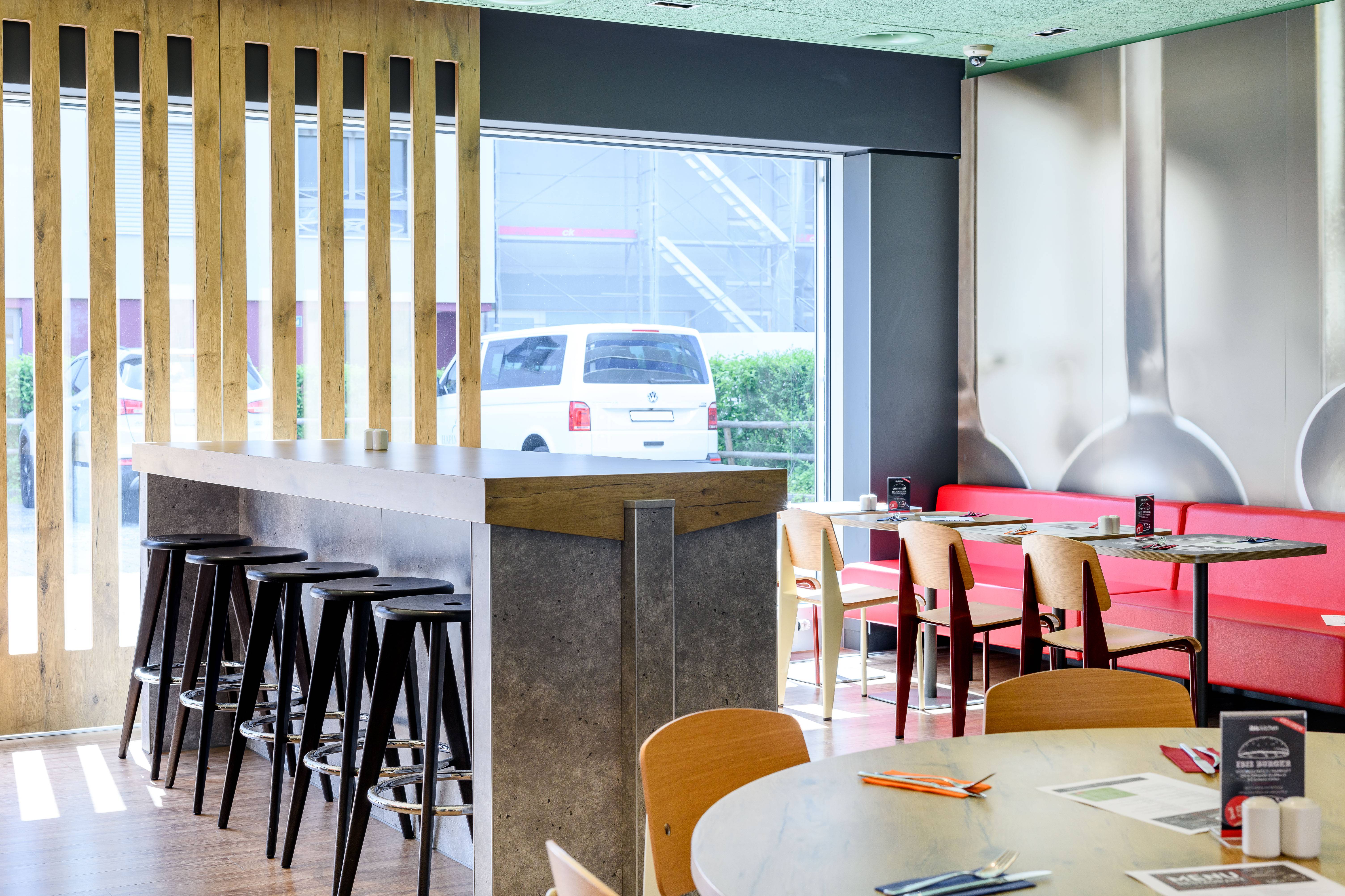 ibis Zurich City West